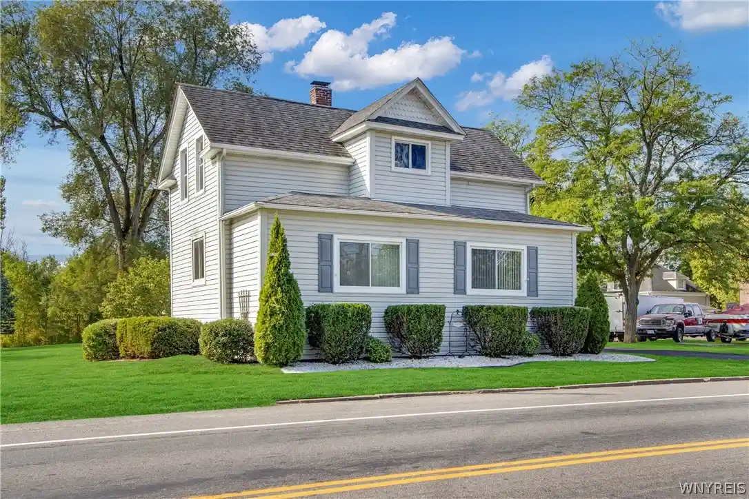 Photo 1 of Sale Pending at 2454 Niagara Rd, Niagara Falls, NY 14304 | MLS# B1681899 | Listing updated on 2026-08-03