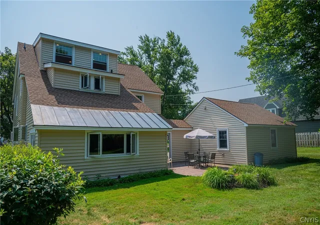 Homes for sale in Utica, NY | 2640 Edgewood Rd, Utica, NY 13501 | MLS# S1682131