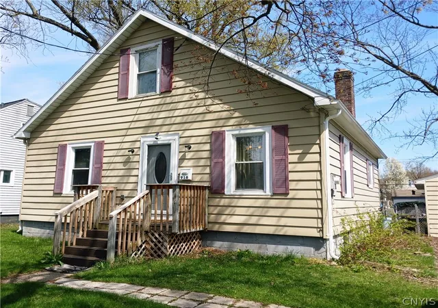 Homes for sale in Rome, NY | 916 Elwood St, Rome, NY 13440 | MLS# S1682122