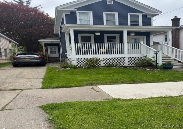 Homes for sale in Oswego, NY | 106 W Mohawk St, Oswego, NY 13126 | MLS# S1682010