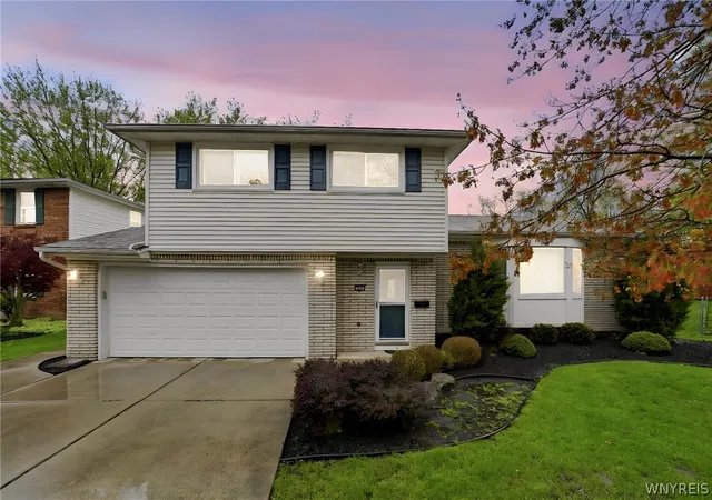 3rd image of 86 Tartan Ln, Buffalo, NY 14221 | MLS# B1681650