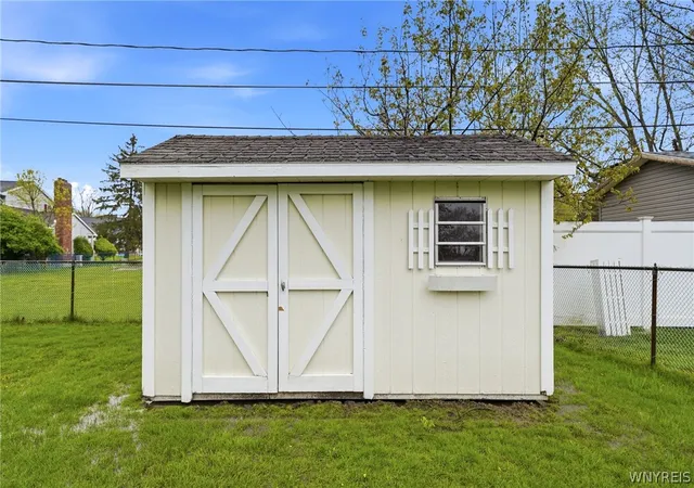 41st image of 86 Tartan Ln, Buffalo, NY 14221 | MLS# B1681650