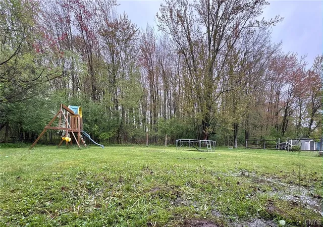 Photo 4 of Single family home for sale at 301 N Levitt St, Rome, NY 13440 | MLS# S1682196 | Listing updated on 2026-07-14