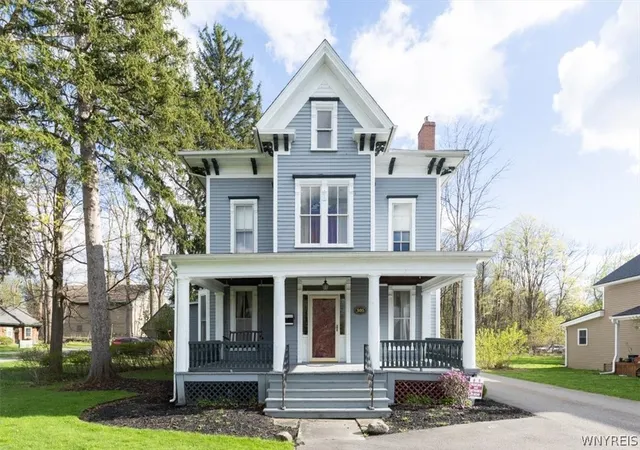 1st image of 305 Main St, East Aurora, NY 14052 | MLS# B1682224