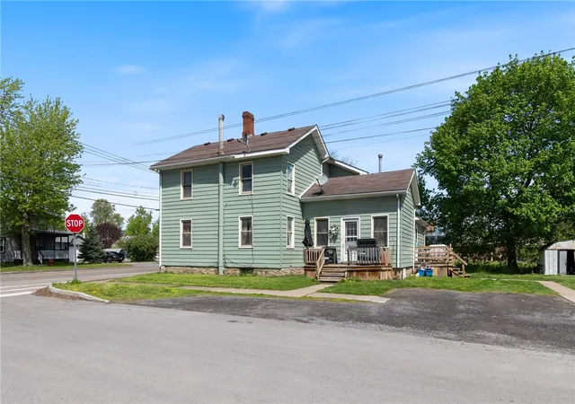 Homes for sale in Fayette, NY | 65 Washington St, Fayette, NY 13165 | MLS# R1681148