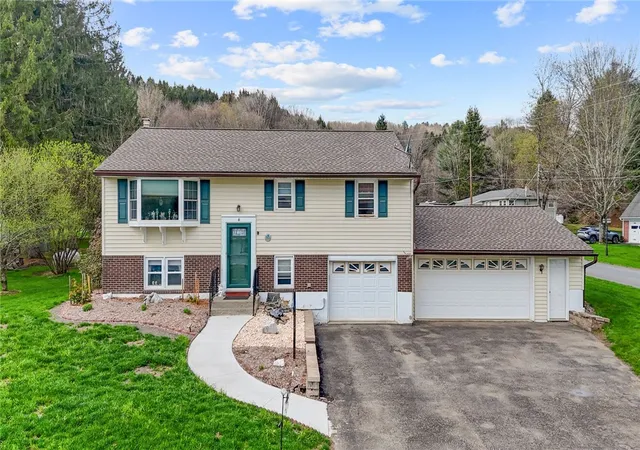 1st image of 4 Preston Dr, Nanticoke, NY 13777 | MLS# R1682259