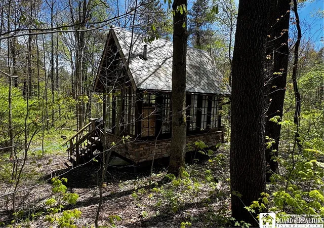 4th image of 4442 Parker Rd, Westfield, NY 14787 | MLS# R1682234