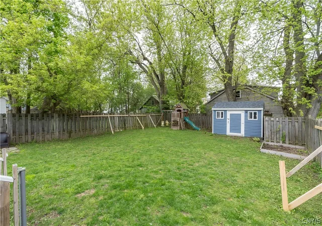 Photo 5 of Single family home for sale at 316 N California Ave, Watertown, NY 13601 | MLS# S1682066 | Listing updated on 2026-07-30