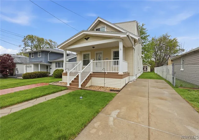 3rd image of 262 River St, Depew, NY 14043 | MLS# B1681264