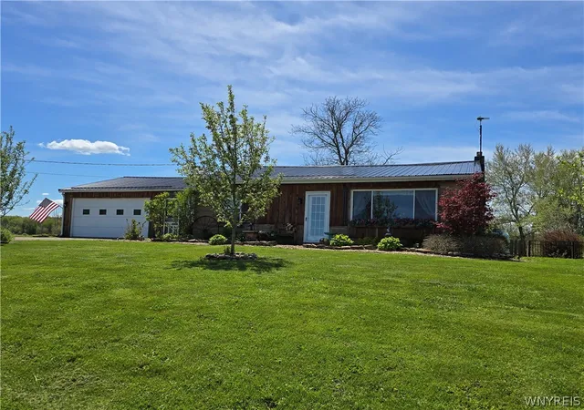 Homes for sale in Shelby, NY | 11476 Harrison Rd, Shelby, NY 14103 | MLS# B1682192