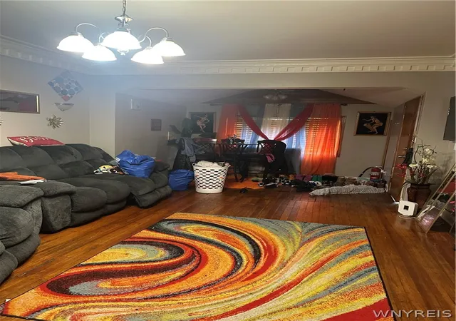 4th image of 101 Wiley Pl, Buffalo, NY 14207 | MLS# B1681882