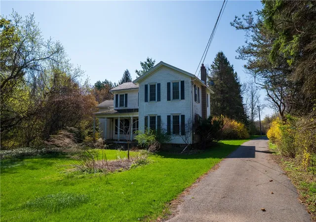 Homes for sale in Sodus, NY | 7310 Lake Rd, Sodus, NY 14551 | MLS# R1682240