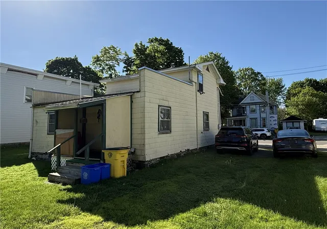 Homes for sale in Elmira City, NY | 254 W Hudson St, Elmira City, NY 14904 | MLS# R1681835