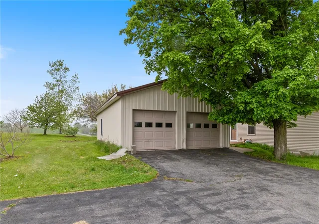 Homes for sale in Lyons, NY | 1005 Old Pre-Emption Rd, Lyons, NY 14489 | MLS# R1681355