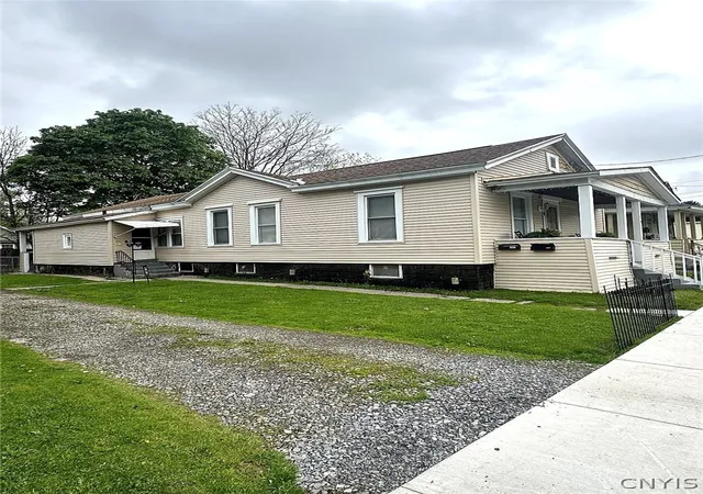 3rd image of 229 Hier Ave, Syracuse, NY 13203 | MLS# S1680667