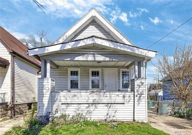 Homes for sale in Buffalo, NY | 47 Birch Pl, Buffalo, NY 14215 | MLS# B1682346