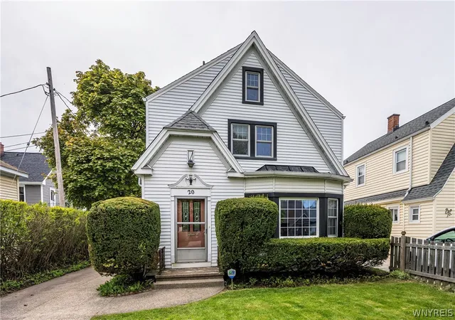Homes for sale in Buffalo, NY | 20 Arundel Rd, Buffalo, NY 14216 | MLS# B1682295