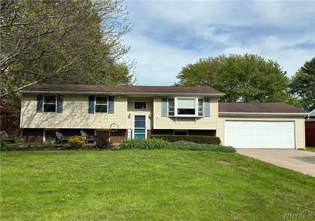 1st image of 3979 Ridgelea Dr, Newfane, NY 14094 | MLS# B1682331