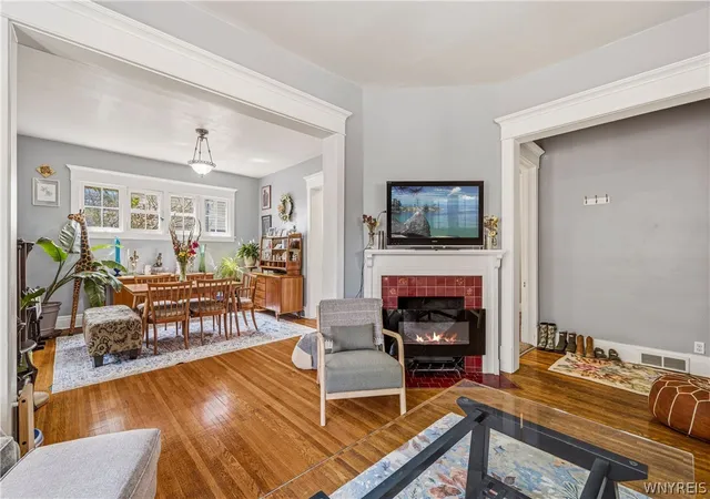 Homes for sale in Buffalo, NY | 180 Richmond Ave, Buffalo, NY 14222 | MLS# B1676154