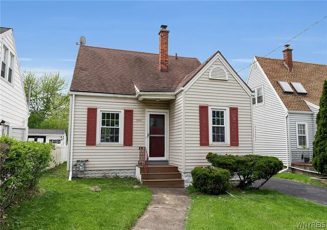 Homes for sale in Amherst, NY | 380 Springville Ave, Amherst, NY 14226 | MLS# B1682271