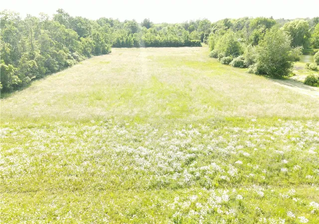 1st image of 1453 Manitou Rd, Parma, NY 14468 | MLS# R1682531