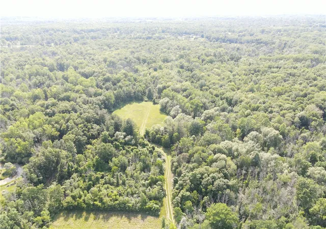 2nd image of 1453 Manitou Rd, Parma, NY 14468 | MLS# R1682531