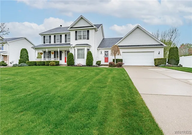 1st image of 5504 Hallmark Ln, Lockport Town, NY 14094 | MLS# B1682236