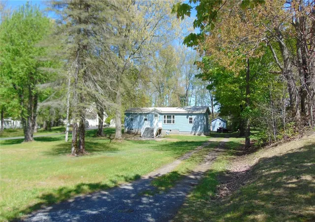 Homes for sale in Waterloo, NY | 2633 Edwards Rd, Waterloo, NY 13165 | MLS# R1682550