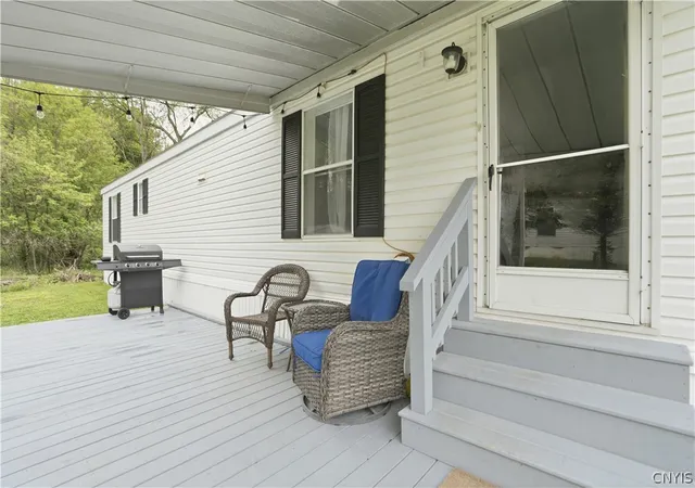 Homes for sale in Little Falls, NY | 138 Sunset Cir, Little Falls, NY 13365 | MLS# S1682561