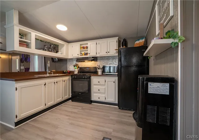 Homes for sale in Little Falls, NY | 138 Sunset Cir, Little Falls, NY 13365 | MLS# S1682561