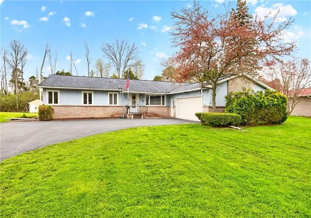 Homes for sale in Gates, NY | 61 Firestone Dr, Gates, NY 14624 | MLS# R1682532