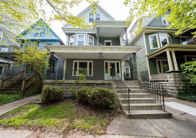 Homes for sale in Buffalo, NY | 104 Claremont Ave, Buffalo, NY 14222 | MLS# B1680255