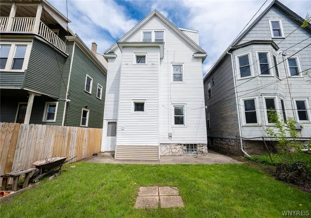 Homes for sale in Buffalo, NY | 104 Claremont Ave, Buffalo, NY 14222 | MLS# B1680255