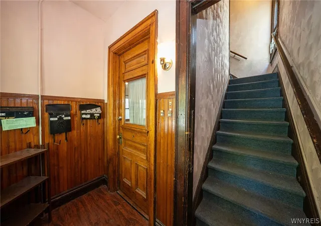 Listing Photo 5 - Condo for sale in building located at 104 Claremont Ave, Buffalo, NY 14222