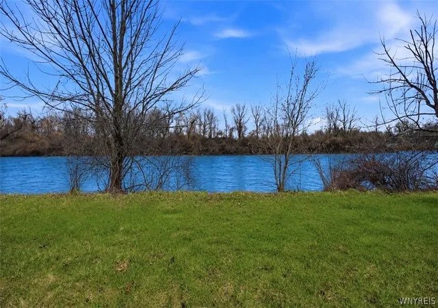 17th image of 4238 Tonawanda Creek Rd, North Tonawanda, NY 14120 | MLS# B1681830