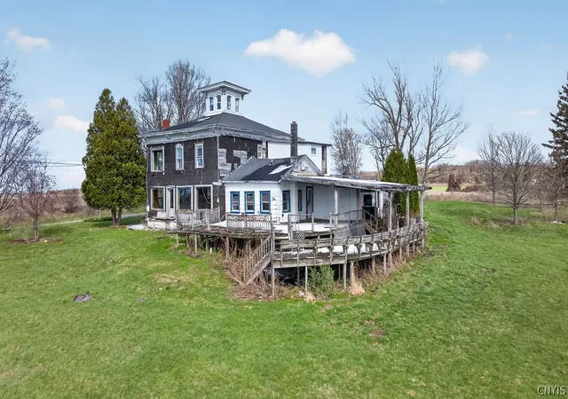 3rd image of 1715 E Lake Rd, Skaneateles, NY 13152 | MLS# S1682477