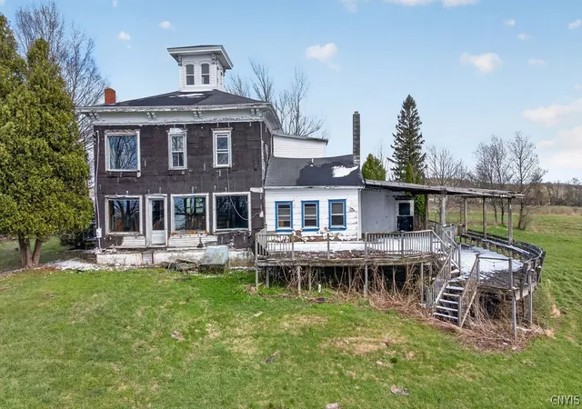 5th image of 1715 E Lake Rd, Skaneateles, NY 13152 | MLS# S1682477