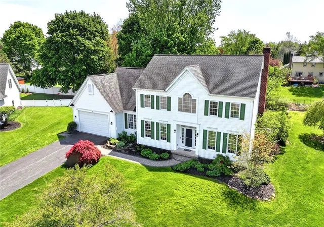 1st image of 5 Lacosta Ct, Perinton, NY 14450 | MLS# R1682487