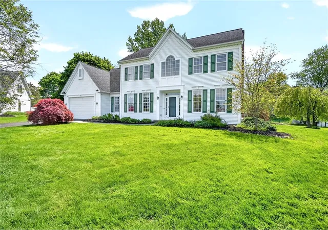 2nd image of 5 Lacosta Ct, Perinton, NY 14450 | MLS# R1682487