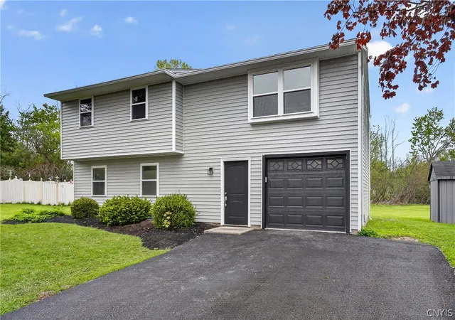 Homes for sale in Clay, NY | 3728 Pendulum, Clay, NY 13027 | MLS# S1682592