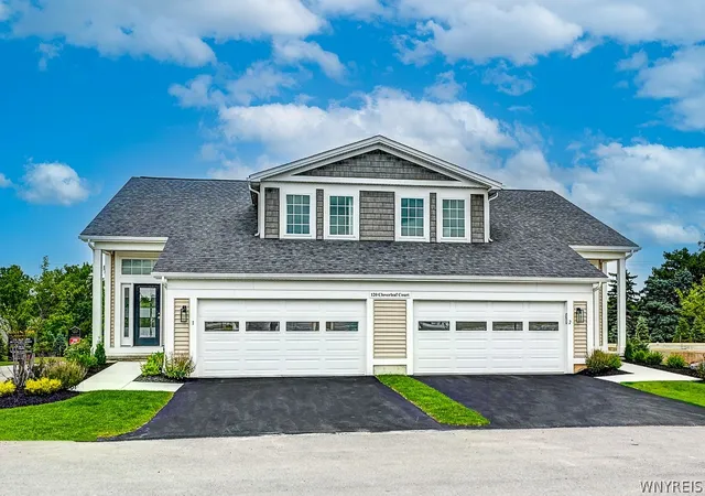 1st image of 20 Cloverleaf Ct #2, Depew, NY 14043 | MLS# B1682361