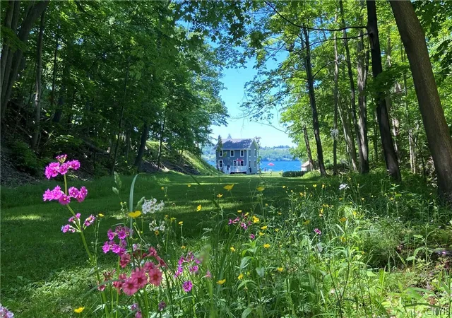 2nd image of 2287 Bockes Rd, Skaneateles, NY 13152 | MLS# S1682455