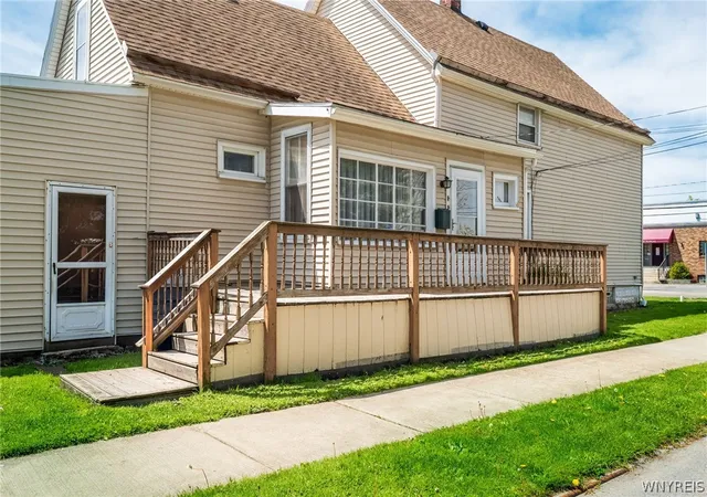Listing Photo 3 - Condo for sale in building located at 425 Hopkins St, Buffalo, NY 14220