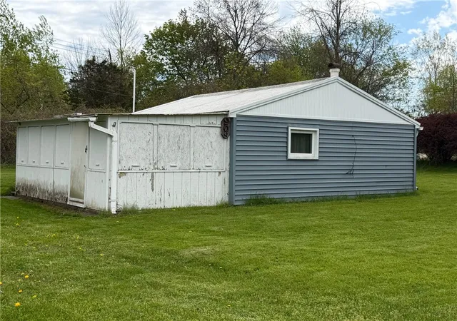 Homes for sale in Carlton, NY | 909 Hillsdale St, Carlton, NY 14571 | MLS# R1682738