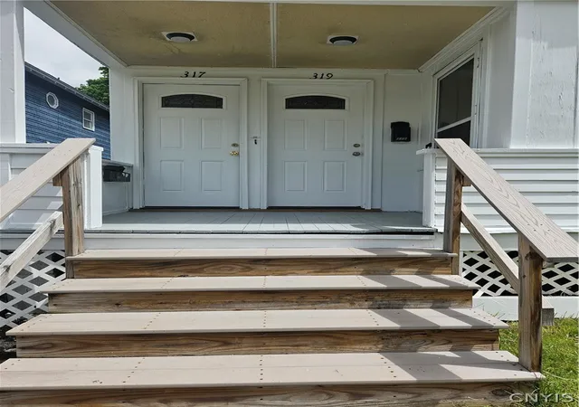2nd image of 317 S Midler Ave S, Syracuse, NY 13206 | MLS# S1682769