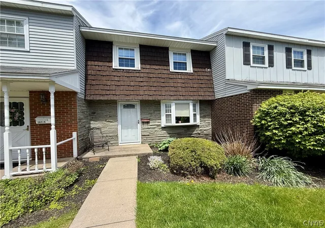 Homes for sale in Manlius, NY | 207 Highbridge St #9, Manlius, NY 13066 | MLS# S1680924