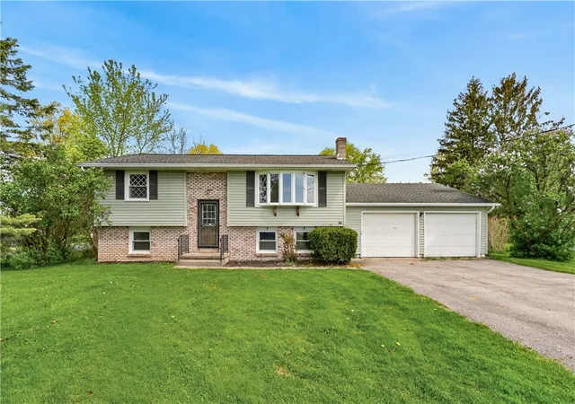 Homes for sale in Hamlin, NY | 86 Church Rd, Hamlin, NY 14468 | MLS# R1681969
