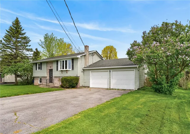 Homes for sale in Hamlin, NY | 86 Church Rd, Hamlin, NY 14468 | MLS# R1681969