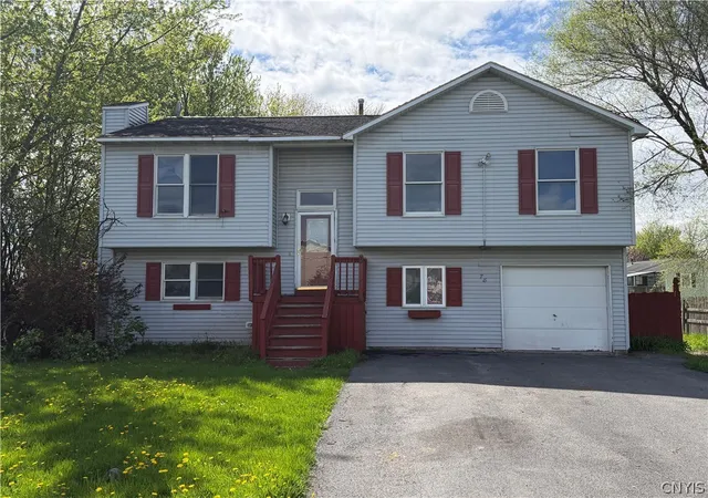 Photo 1 of Single family home for sale at 78 Ferndale Ln, Minoa, NY 13116 | MLS# S1678039 | Listing updated on 2026-05-19