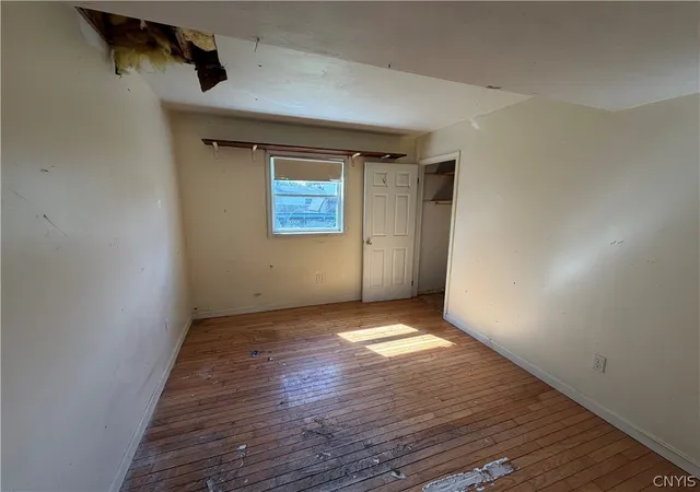 Photo 2 of Single family home for sale at 78 Ferndale Ln, Minoa, NY 13116 | MLS# S1678039 | Listing updated on 2026-05-19